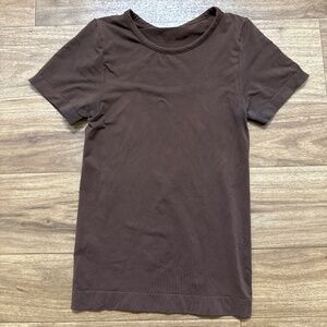 Skins tee